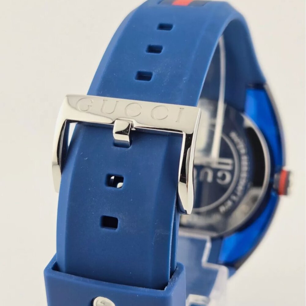 Gucci Men's Swiss Blue Watch Rubber Strap New With Box - Picture 8 of 8